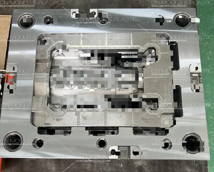 ¿QUÉ MATERIALES SE PUEDEN UTILIZAR EN EL MOLDE INSERTO?